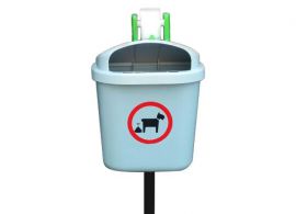 Lixeira pl&aacute;stica para coleta de dejetos animais