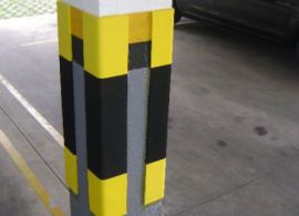 Cantoneira de borracha para colunas